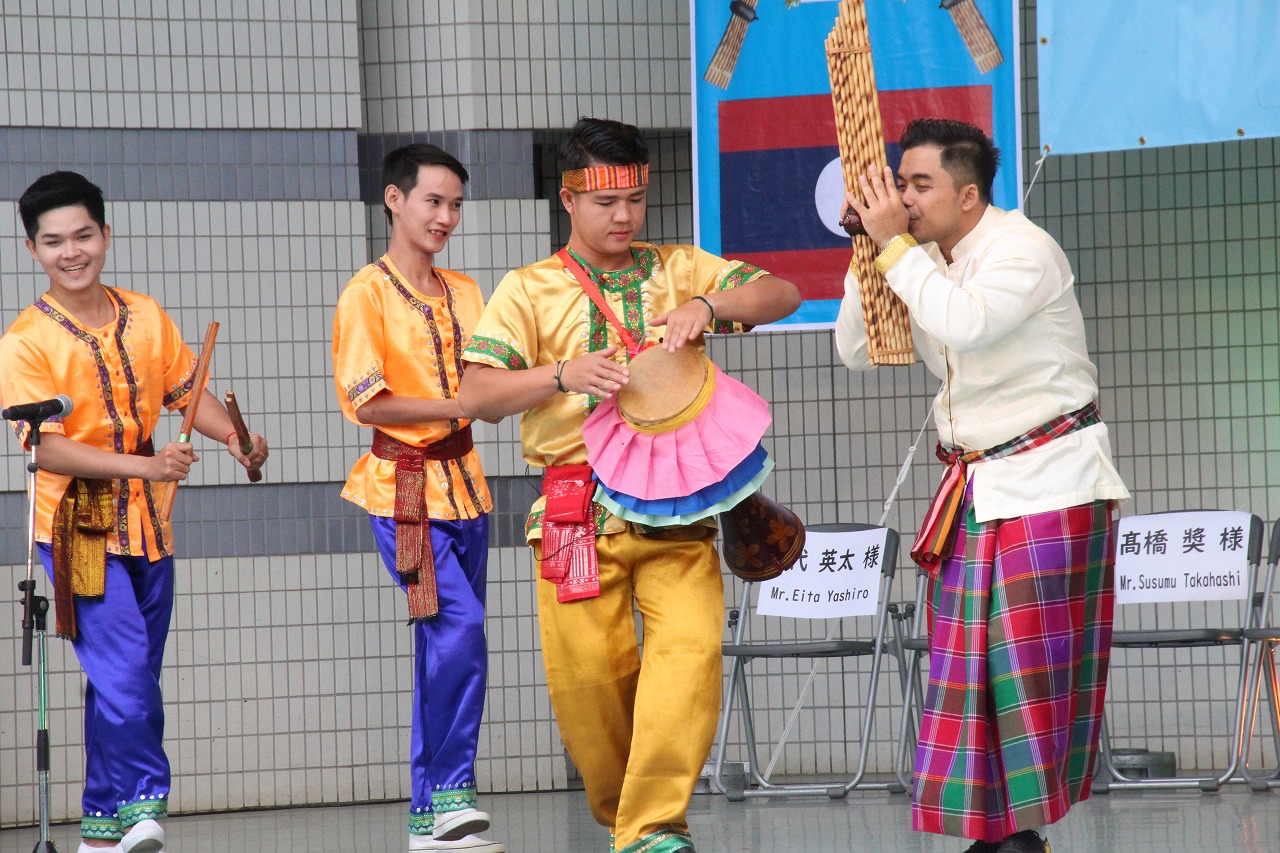 さくら国際高等学校東京校　ラオスフェスティバル