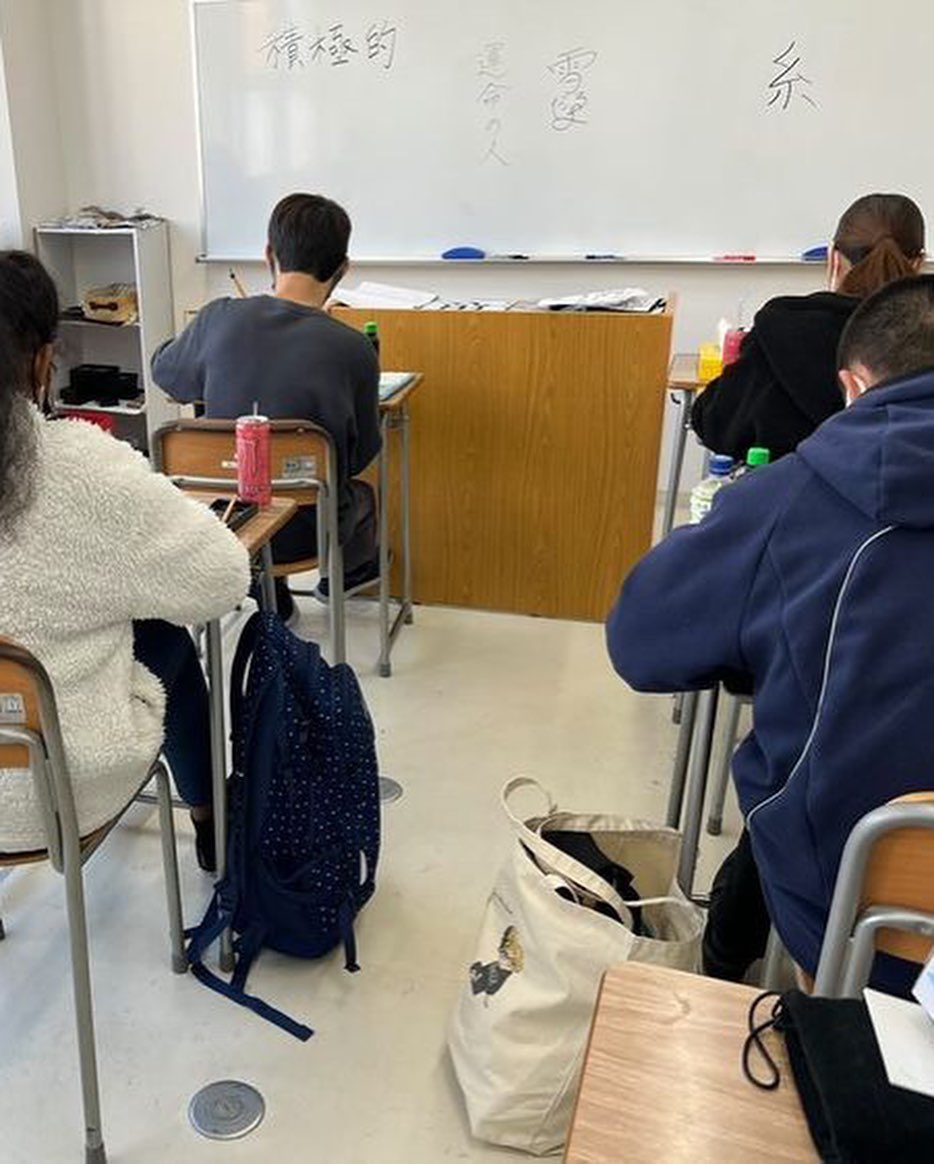 書道で感性を伸ばす（千葉県・高等専修学校） 通信制高校があるじゃん!