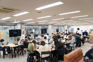 2019年に開校した、N高等学校やS高等学校を運営する学校法人角川ドワンゴ学園のプログレッシブスクール「N中等部」。