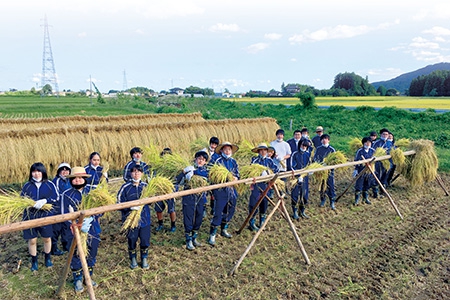 緑の拠点、本校（栃木県塩谷町）での体験学習を通して、感性を育みます。