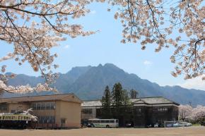 地域に愛される伝統の木造校舎