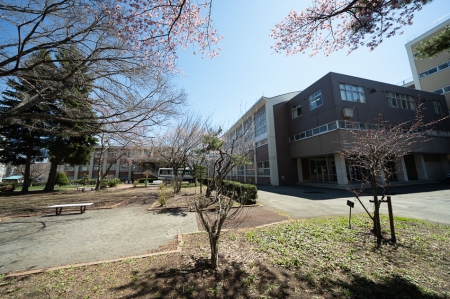 北海道札幌市の中心街に位置する校舎
