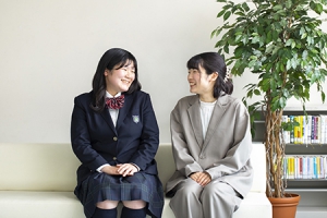 各校舎にスクールカウンセラー(公認心理師・臨床心理士)が常駐しています。